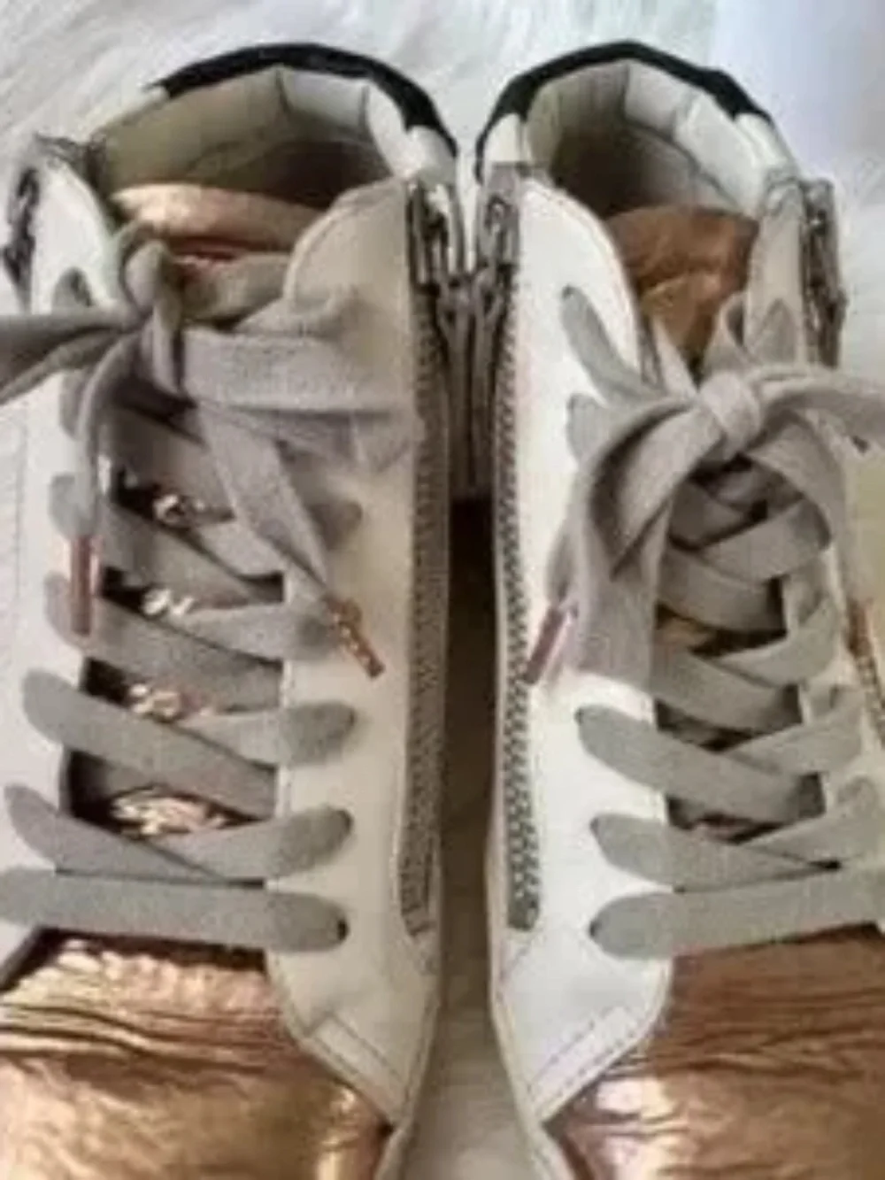 Dolce Vita Size 7.5 Metallic High Top Sneakers Chic‎ Leather Street Style